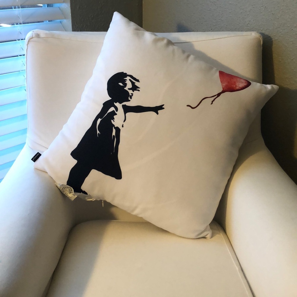 Society6 Banksy Heartshaped balloon art pillowcase